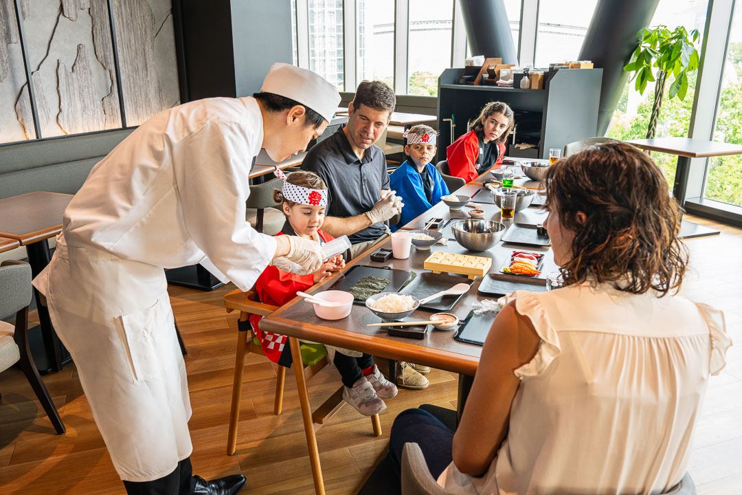 Sushi Making Class Family-Friendly in Central Tokyo