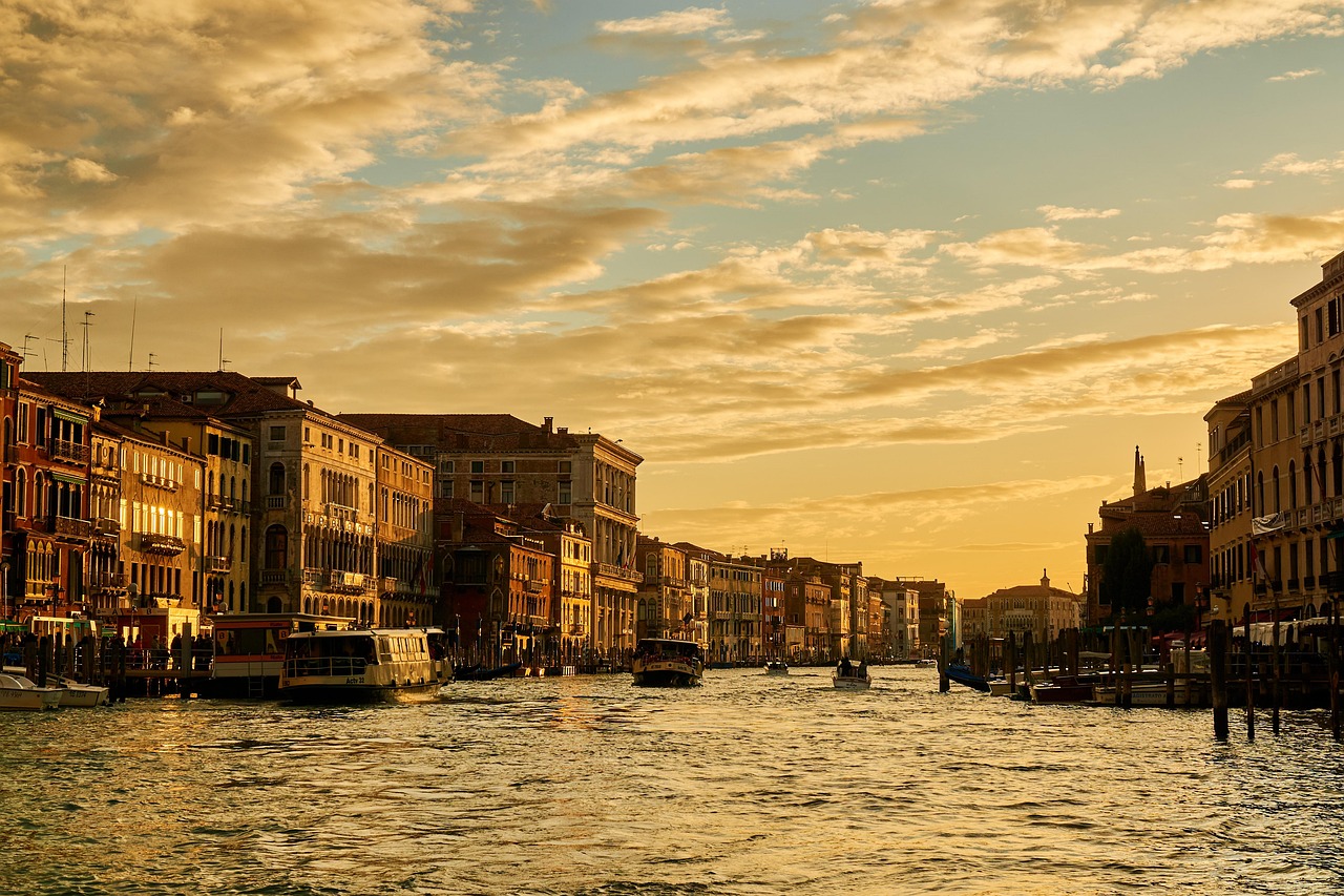 The willow-lined canal of Kinosaki Onsen